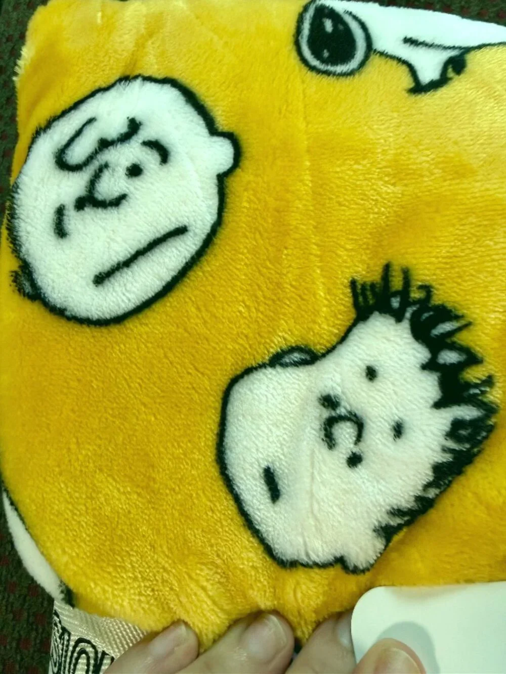 Snoopy Peanuts Berkshire Yellow Character Faces Throw 60x70 NWT